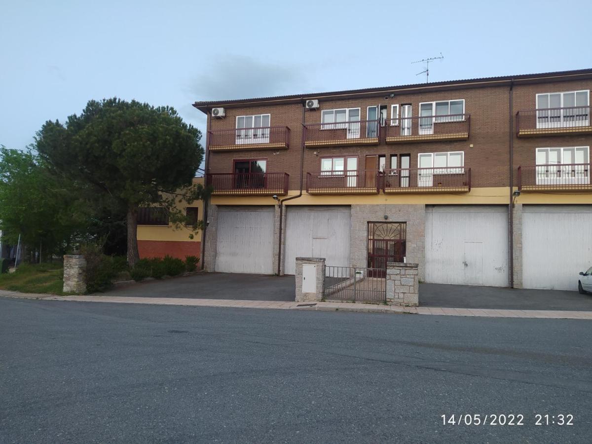 Piso Navas 2 Apartment Navas de San Antonio Ngoại thất bức ảnh